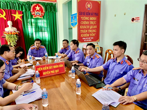 Kiểm tra hoạt động nghiệp vụ tại Viện kiểm sát nhân dân huyện Phú Quý